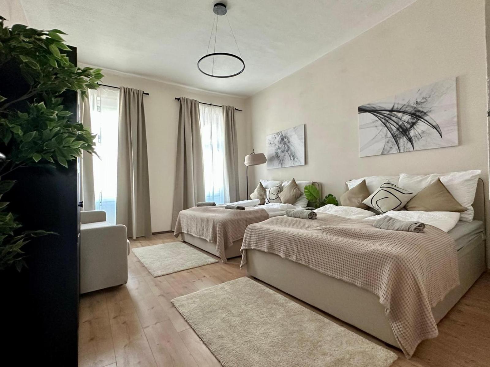 Spacious Apartment, 3 Min To U6 Metro Viena Exterior foto