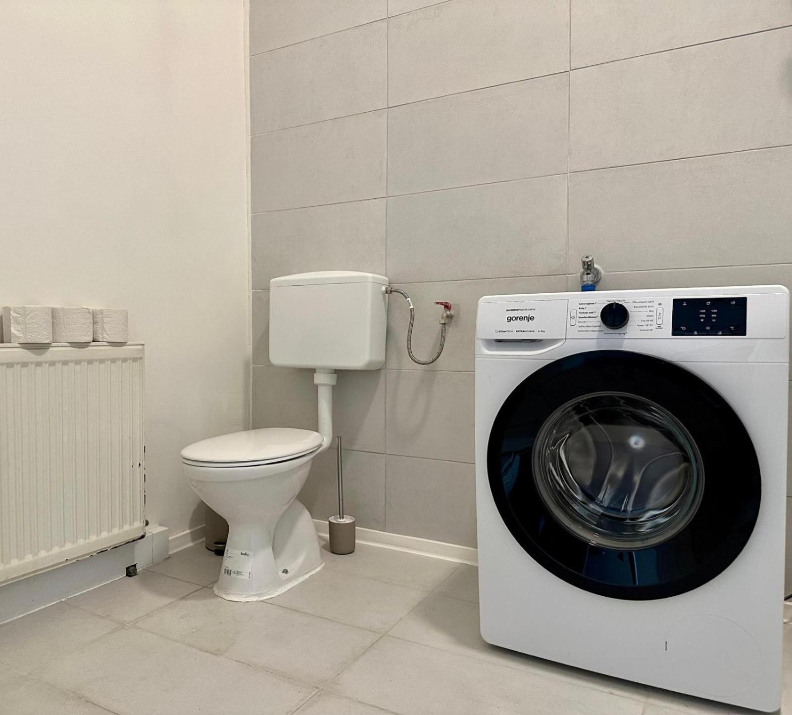 Spacious Apartment, 3 Min To U6 Metro Viena Exterior foto