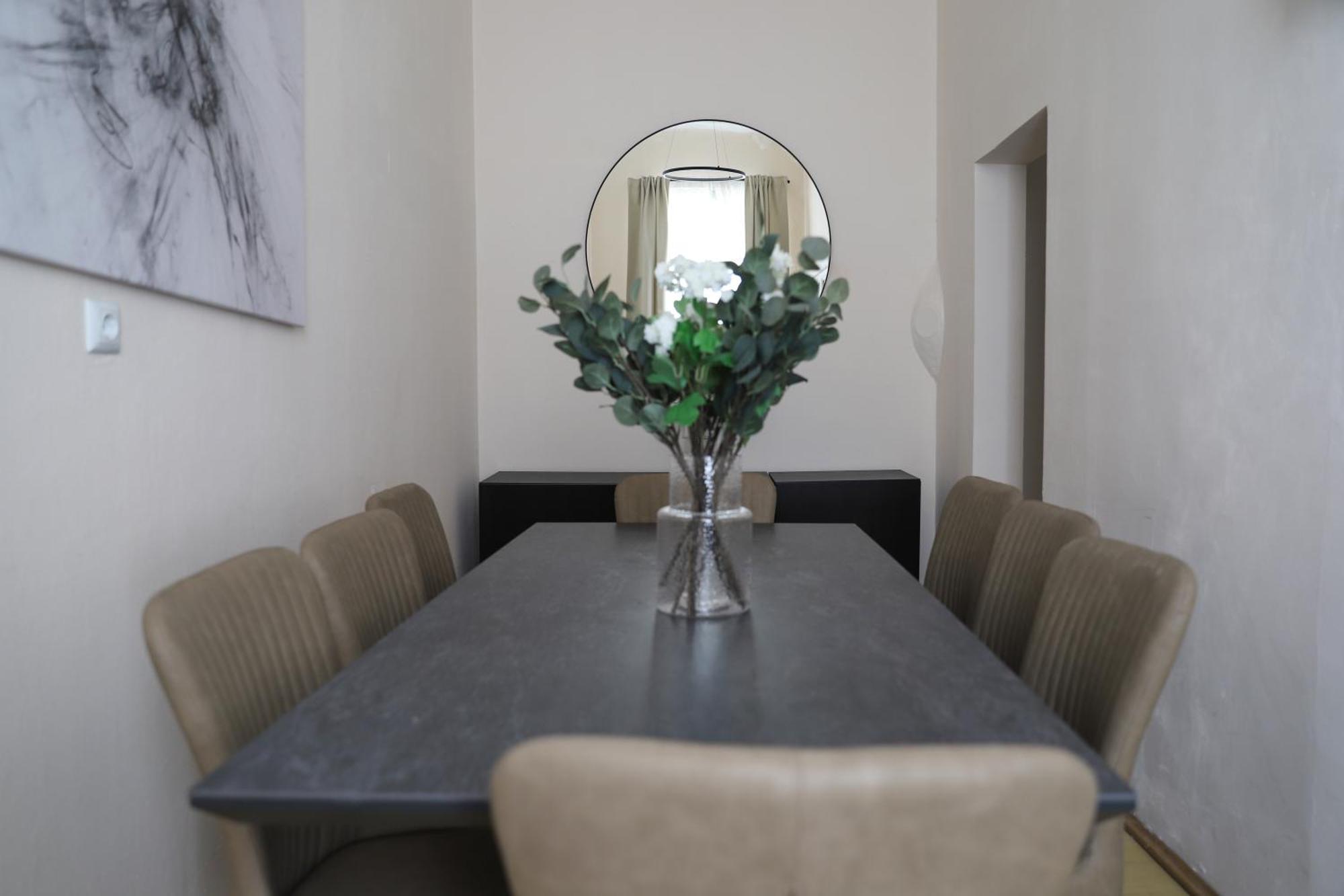 Spacious Apartment, 3 Min To U6 Metro Viena Exterior foto